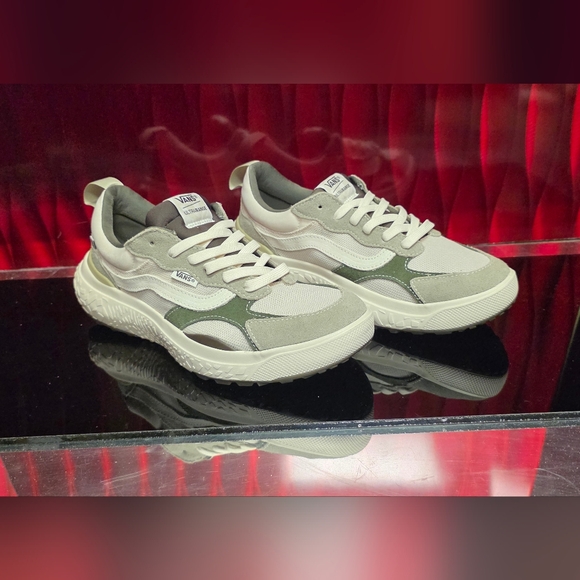 Vans MTE Ultrarange Neo VR3 – Multiple Sizes Available